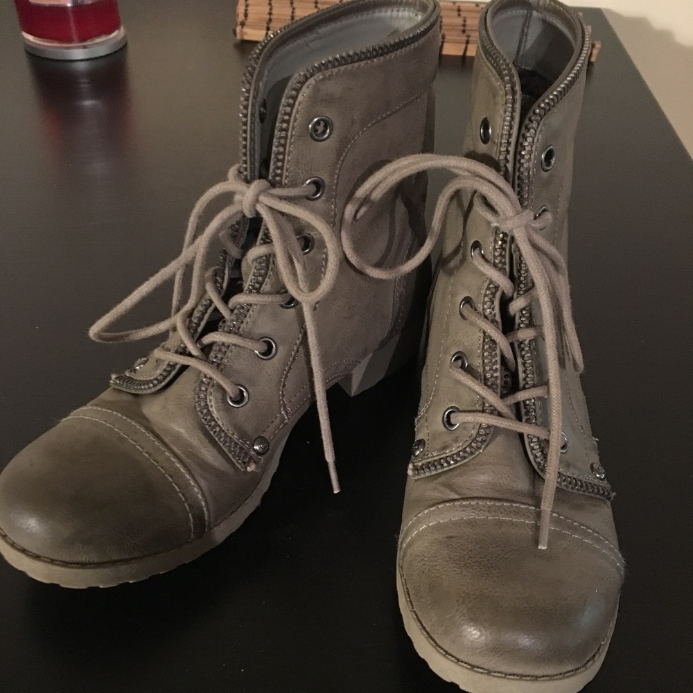 SHOES